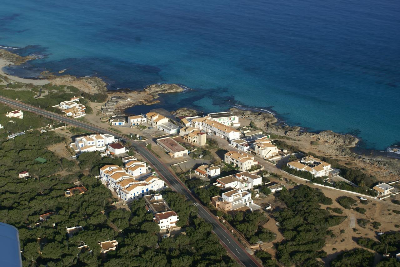Apartamentos DELFIN Es Calo (Formentera) Exterior foto