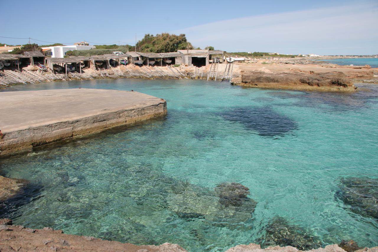 Apartamentos DELFIN Es Calo (Formentera) Exterior foto